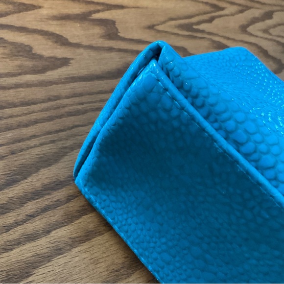 Primewear Blue Turquoise Serpentes Insulated Single Wine Bottle Tote - Picture 9 of 10